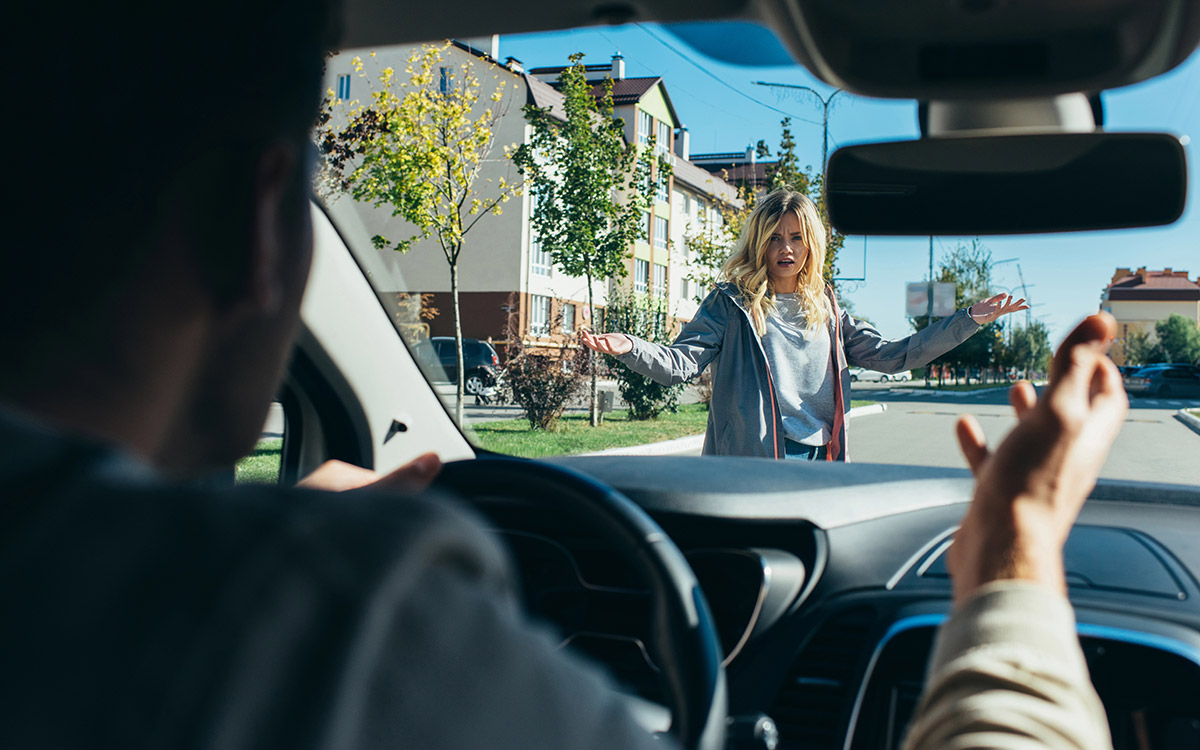 woman angry after car accident